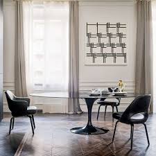 Nero Marquina Top Lifestyle Paired With Saarinen Executive Chairs Saarinen Oval Dining Table Saarinen Dining Table Tulip Dining Table