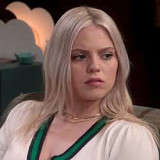 𝒕𝒐𝒓𝒕𝒖𝒓𝒆𝒅 𝒑𝒐𝒆𝒕 (castlescrumbled)