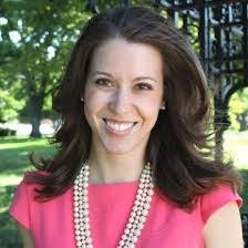 Tracy Henke's Instagram, Twitter & Facebook