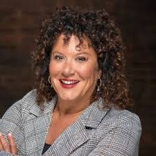 Cynthia Leonardo's Instagram, Twitter & Facebook