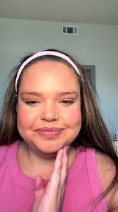 Tabitha Hankins's Instagram, Twitter & Facebook