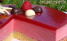 Bavarois A La Framboise Recettes Recette Recette Patisserie Facile Bavarois Fraise Dessert Chocolat Blanc