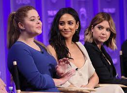 Sasha pieterse was born in johannesburg, south africa. Pretty Little Liars Auditioned Sasha Pieterse For Ashley Benson S Role Teen Vogue