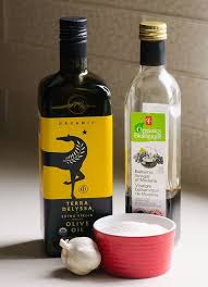 Garlic Olive Oil Dip Recipe Like In The Restaurant With Garlic And Balsamic Vinegar Great For Dipping Olive Oil Dip Dipping Oil Recipe Olive Oil Dip For Bread
