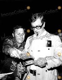 Michael Caine Michael Cain Photo Michael Caine Signs An Autograph For A Fan At Century City 6 24 1974 A1778 Nate Cutler Gl Century City Celebrities Michael