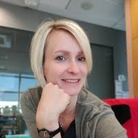 Stephanie Durr's Instagram, Twitter & Facebook