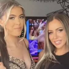 Holly Hagan emotionally reveals sister's poignant last gift after tragic  death in Manchester