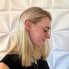 Shirley Engelhardt's Instagram, Twitter & Facebook