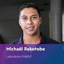 MT180 Et voici les trois derniers candidats : Camille, Daniel, Michaël. Le  lauréat du prix du public partira avec le prix du jury représenter La  Réunion à la demi-finale nationale. Au fait,