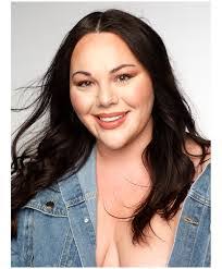 Amy Stead's Instagram, Twitter & Facebook