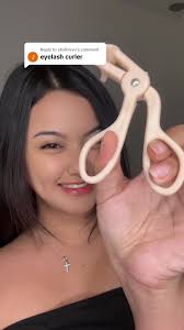 Replying to @abvihivvv This Eyelash Curler is too much!! 😫🥰💗 #otwoo  #otwoophbeauty #eyelashcurler #CahilReviews
