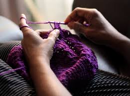 Both hobbies involve the creation of beautiful and practical items through skillful needlework in. Knit Vs Crochet Differences And Pros Cons Feltmagnet Crafts