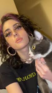 empathetic xoxo (@empatheticxoxo)