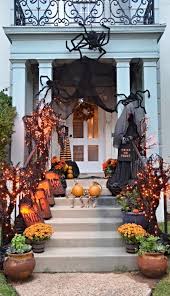 Photo Credit Jenny Lamont Grandin Road Spooky Decor Challenge 2014 Halloween Porch Decorations Halloween Front Porch Decor Halloween Outdoor Decorations