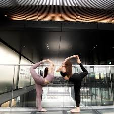 Loretta Choi (@loretta.yogi) • Instagram photos and videos