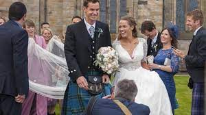 It was then when raisner was heard saying, really hit it, hit. it was at that point when she punched the horse above the back leg. Traumhochzeit Im Schottenrock Andy Murray Und Kim Sears Sagen Ja Sportmeldungen Stuttgarter Zeitung
