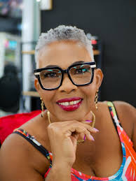 ♥️Happy Valentine’s Day to all the incredible queens out there! Today is a  celebration of love, and that includes the love you pour into the world  every single day…🫂🥰😘Love~KrewKutz 🌹…Can yall drop ...