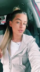 Audrey Shannon's Instagram, Twitter & Facebook