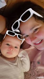 Laura Cara Howe (@laurahowe86)