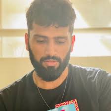 A tale of 3 amazing events, 1 cancelled train, a miniature hotel room and  countless steps... I dragged myself out of the beautiful north and headed  down to London where Sam Jackson