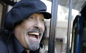 Nadie combina mejor los dos mundos que él. Negro Pinera Sebastian Es De La Uc Pero Dice Ser De Colo Colo Para Ganar Votos Guioteca