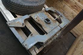 Order e16 5th wheel hitch with ford puck system legs for 889.92 at curt, curt group website. B W Turnover Ball Gooseneck 5th Wheel Trailer Hitch Ford F350 Super Duty 2017 20 Pacific Motors