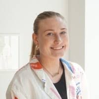 Stefanie Huther's Instagram, Twitter & Facebook