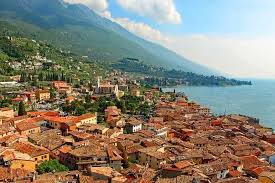 How far is lake garda from rome. Best Of Lake Garda Places You Shouldn T Miss