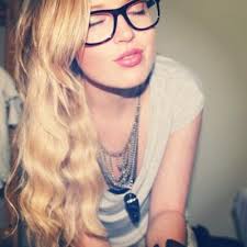 ellen jenkinson (@ellenjenkinlon)