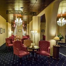 Parque nacional piatra craiului y monte tampa son una buena muestra de la belleza natural de la alpin resort hotel. Hotel Alpin Poiana Brasov Cazare Poiana Brasov0 Oferte Disponibile