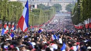 Quel est le véritable nombre d'habitants d'arcachon ? La France Compte 67 Millions D Habitants Et De Moins En Moins De Bebes Ladepeche Fr