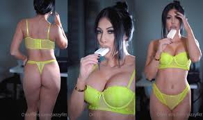 Jazmin Pineda Seducing In Her Lingerie