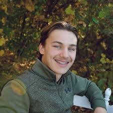 Patrick Hoff's Instagram, Twitter & Facebook