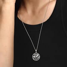 The flowing form of the celtic tree represents how the natural world is inherently balanced and harmonious. Sparkling Family Tree Necklace Pandora Gb