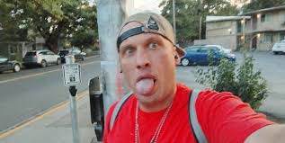 Steve Mackowiak's Instagram, Twitter & Facebook