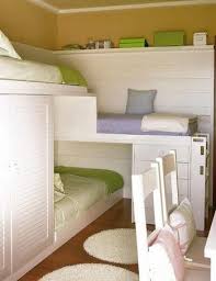 No Space Need To Sleep 3 Kids Great Idea For Small Spaces Small Space Bedroom Home Triple Bunk Bed