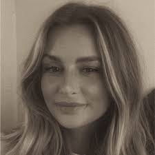 Eleanor Timms's Instagram, Twitter & Facebook