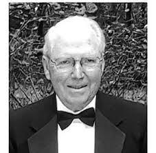 Lyndon Harris's Instagram, Twitter & Facebook