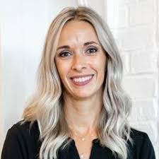 Rashell Taylor's Instagram, Twitter & Facebook