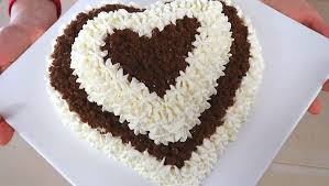 Torta Furba Panna E Cioccolato Per San Valentino Torta A Forma Di Cuore Senza Stampo Torte A Strati Di Cioccolato Cioccolato Torte Di Compleanno Al Cioccolato