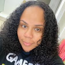 Dexter Vernon's Instagram, Twitter & Facebook