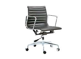 Der verkauf erfolgt unter ausschluss jeglicher sachmangelhaftung. Charles Eames Aluminium Chair Ea 117 Von Classicfactory24 Com