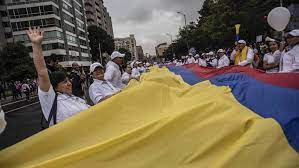 La represión de las manifestaciones causó 3 muertos y un centenar de heridos. Asi Le Hemos Contado El Paro Nacional En Colombia Colombia El Pais