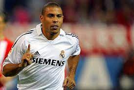 ʁoˈnawdu ˈlwis nɐˈzaɾju dʒi ˈɫĩmɐ; Ronaldo R9 El Fenomeno Startseite Facebook