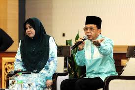 Tambah ikon pendakwah terkenal, datuk ustazah siti nor bahyah mahamood, seorang penyair arab bernama ahmad syauqi juga pernah berkata, ibu itu adalah umpama sebuah sekolah. Kkmm Album Program Penghayatan Nilai Murni Ihya Ramadan 2019 1440h Tawaran Ramadan Oleh Ustazah Dato Siti Nor Bahyah Mahamood Dan Ustaz Wan Akashah Wan Abd Hamid Di Kompleks Kkmm Putrajaya