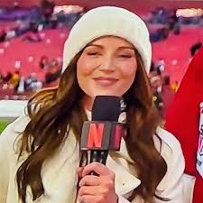 Kay Adams' Mysterious Hand Warmer Placement Has Social Media in a Frenzy  Full story via 🔗 in comments. 👇