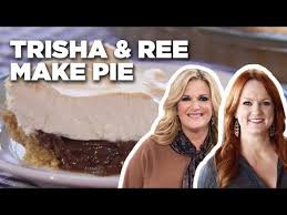 Shop by food network store department. Trisha Yearwood And Ree Drummond Bake Chocolate Pie Together Food Network Youtube Chocolate Pies Food Network Recipes Pie Dessert
