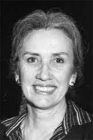 Holly Edds's Instagram, Twitter & Facebook