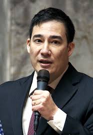 Democratic lawmakers ask Inslee to lift ban