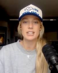 Sophie Cunningham wants the commissioner to pack to up 👀 , (via  @showme_pod)